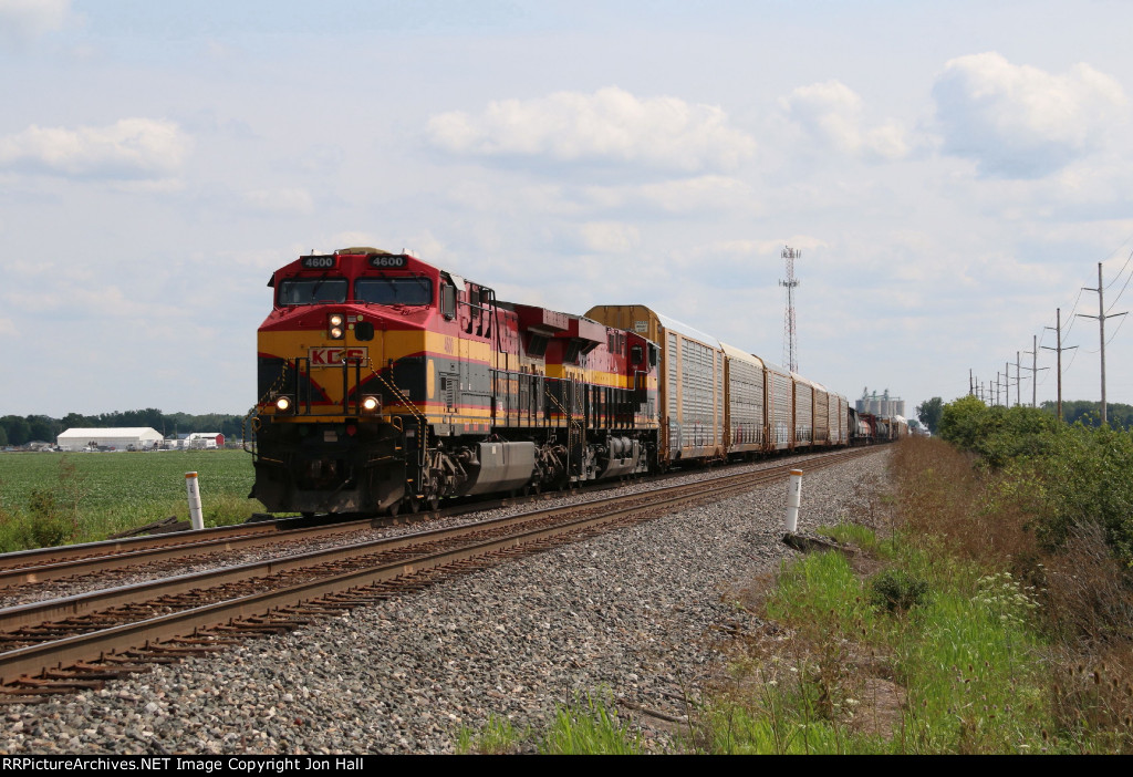 With mixed freight on the headend, KCS 4600 heads north toward the Toledo area with Q132